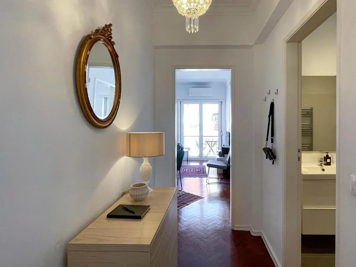 Claude Homes Lisbon Rato Apartment